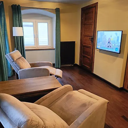 Apartament Wrocławska 6 *